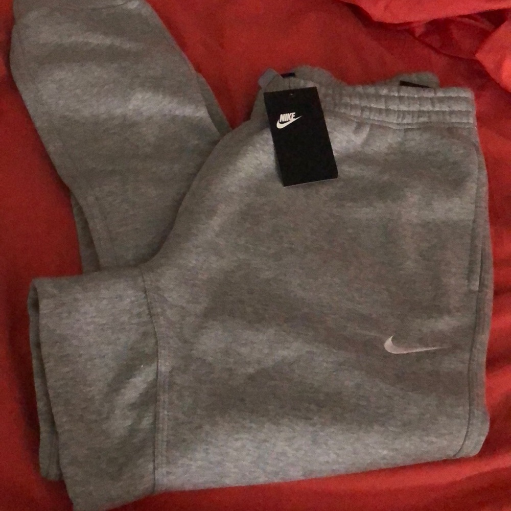 Brand new nike sweats